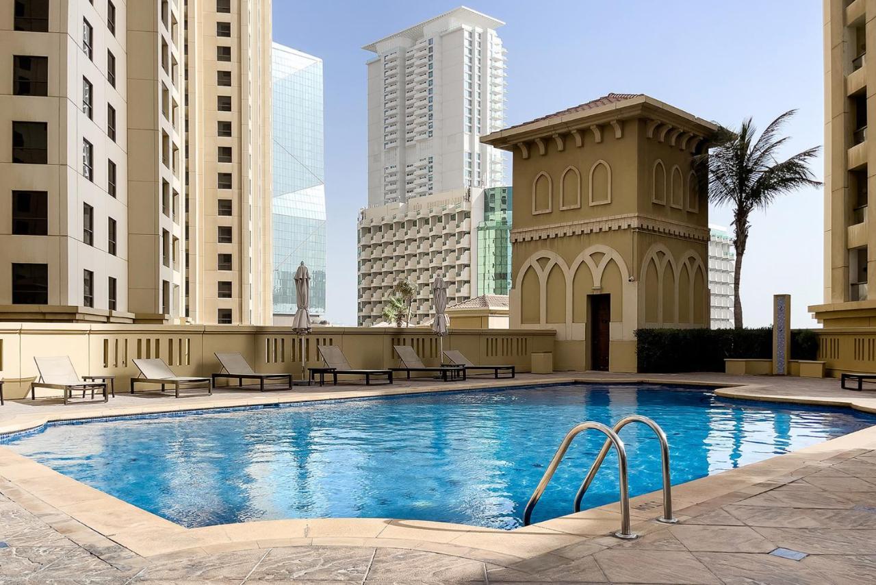 Berloga Capsule Jbr Dubai Exterior foto